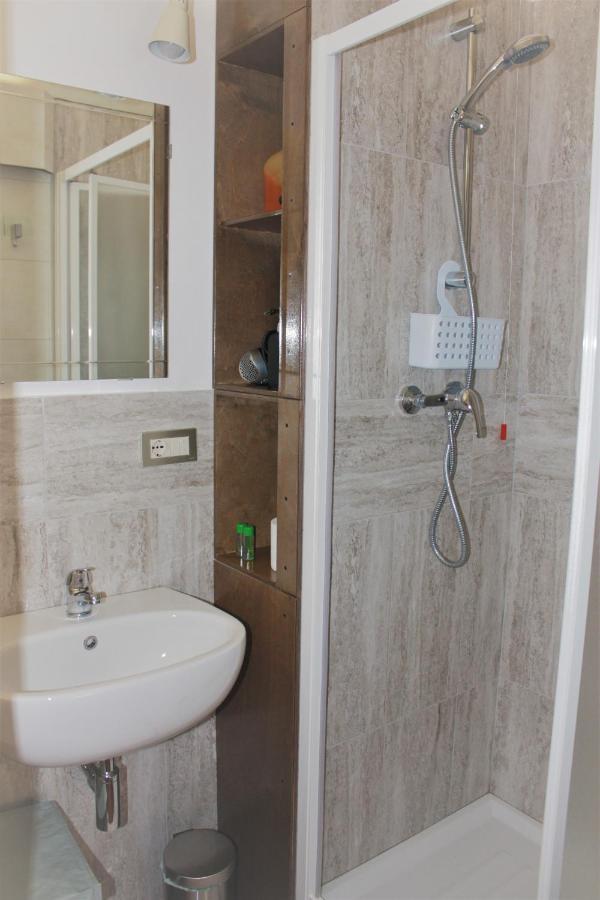 Maruru B & B Dell'Arte Civitanova Marche Luaran gambar